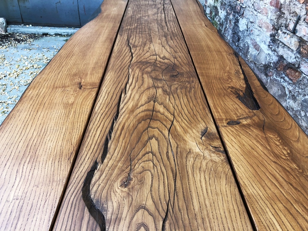 Blat dębowy industrialny – nowoczesny styl loftowy