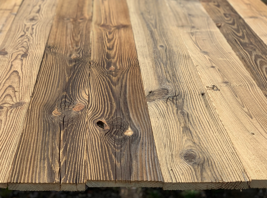 Deski z odzysku – drewno z recyklingu.