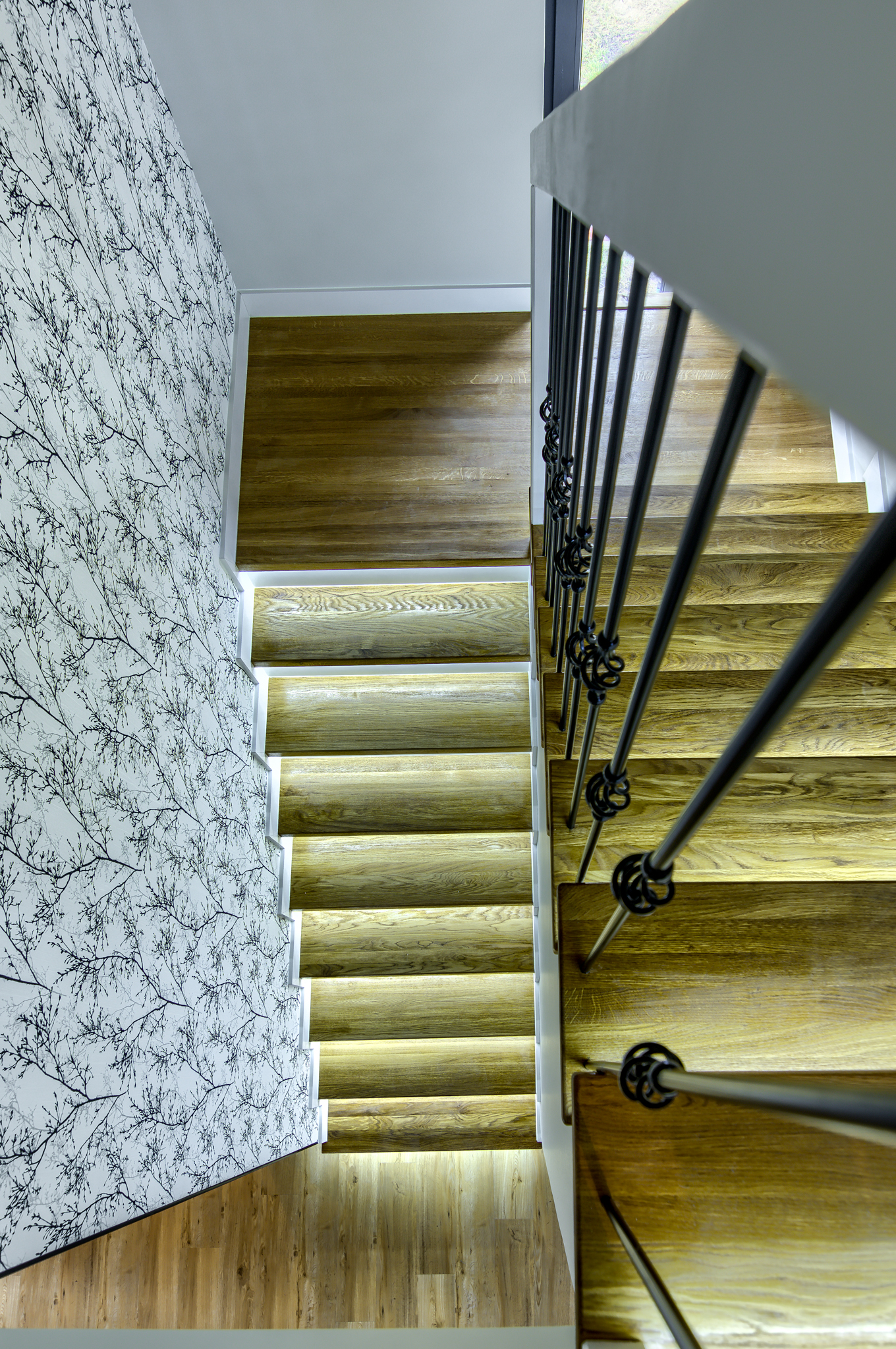 Materiał na schody drewniane – dąb i buk