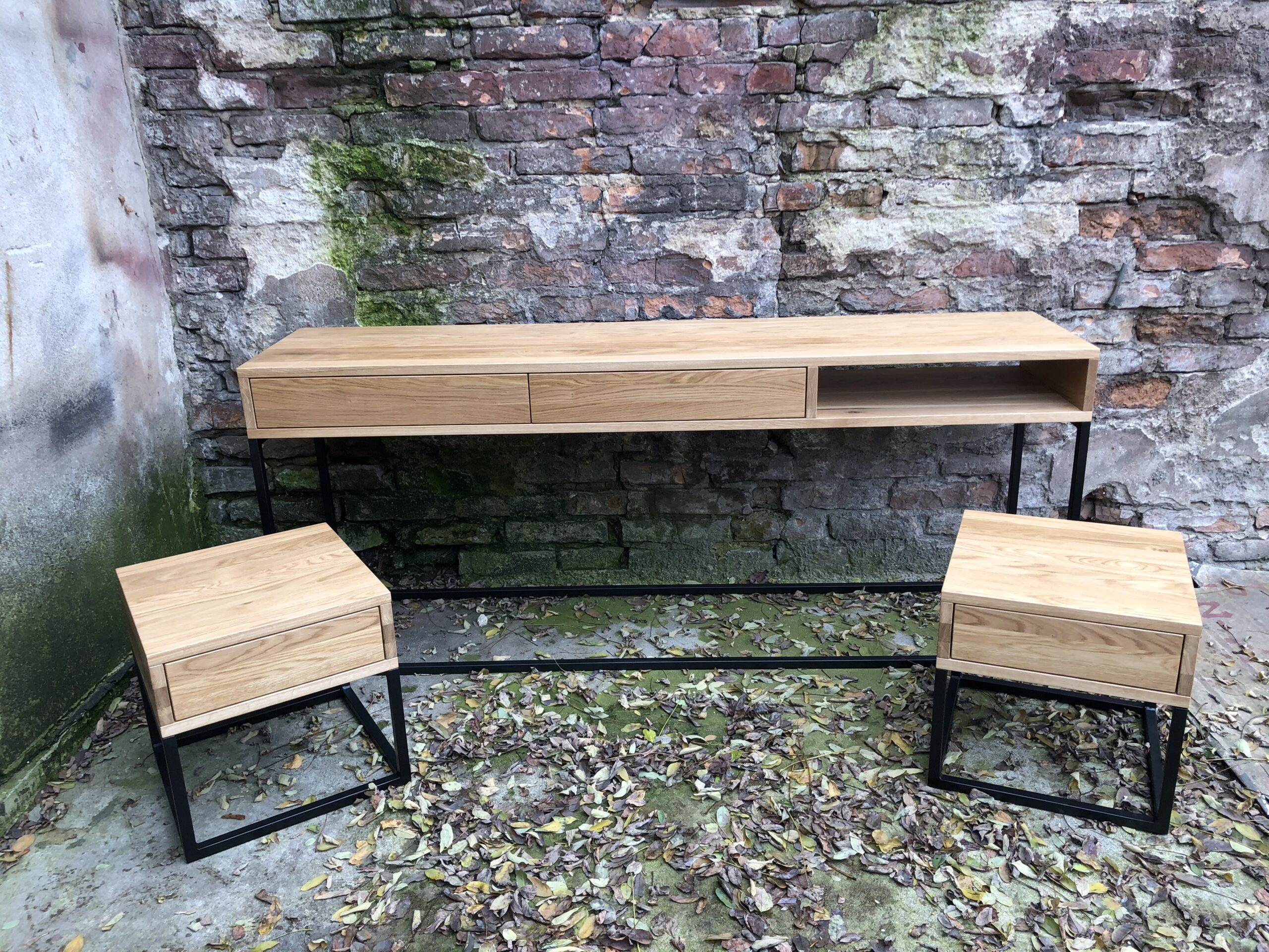 Meble drewniane do apartamentu Warszawa