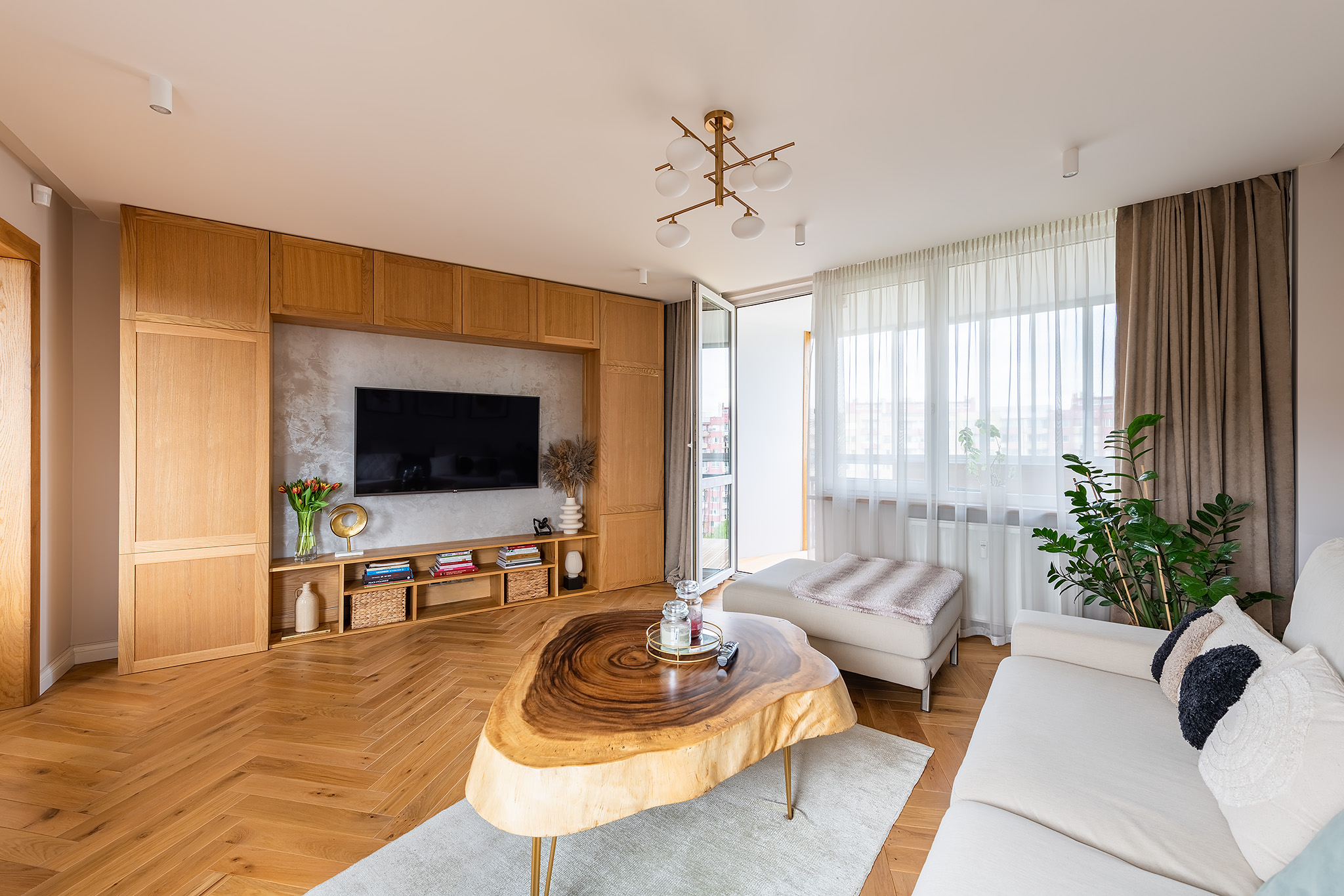 Meble salonowe drewniane Warszawa