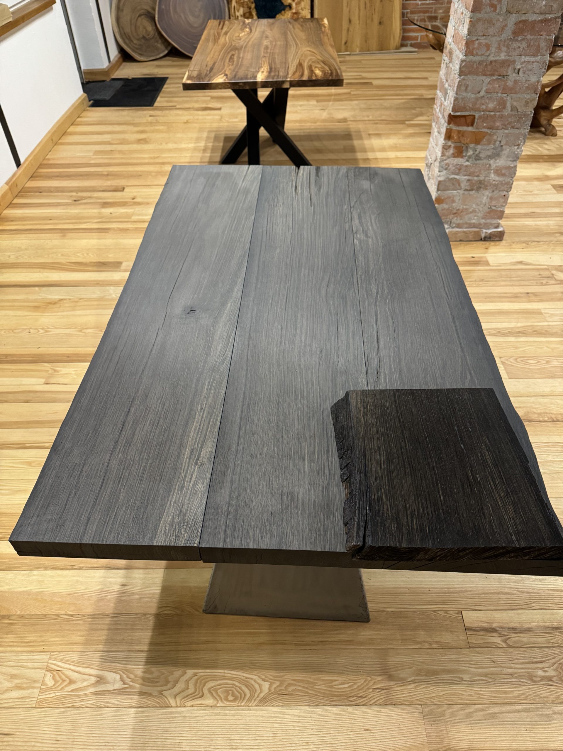 Meble z czarnego dębu Warszawa