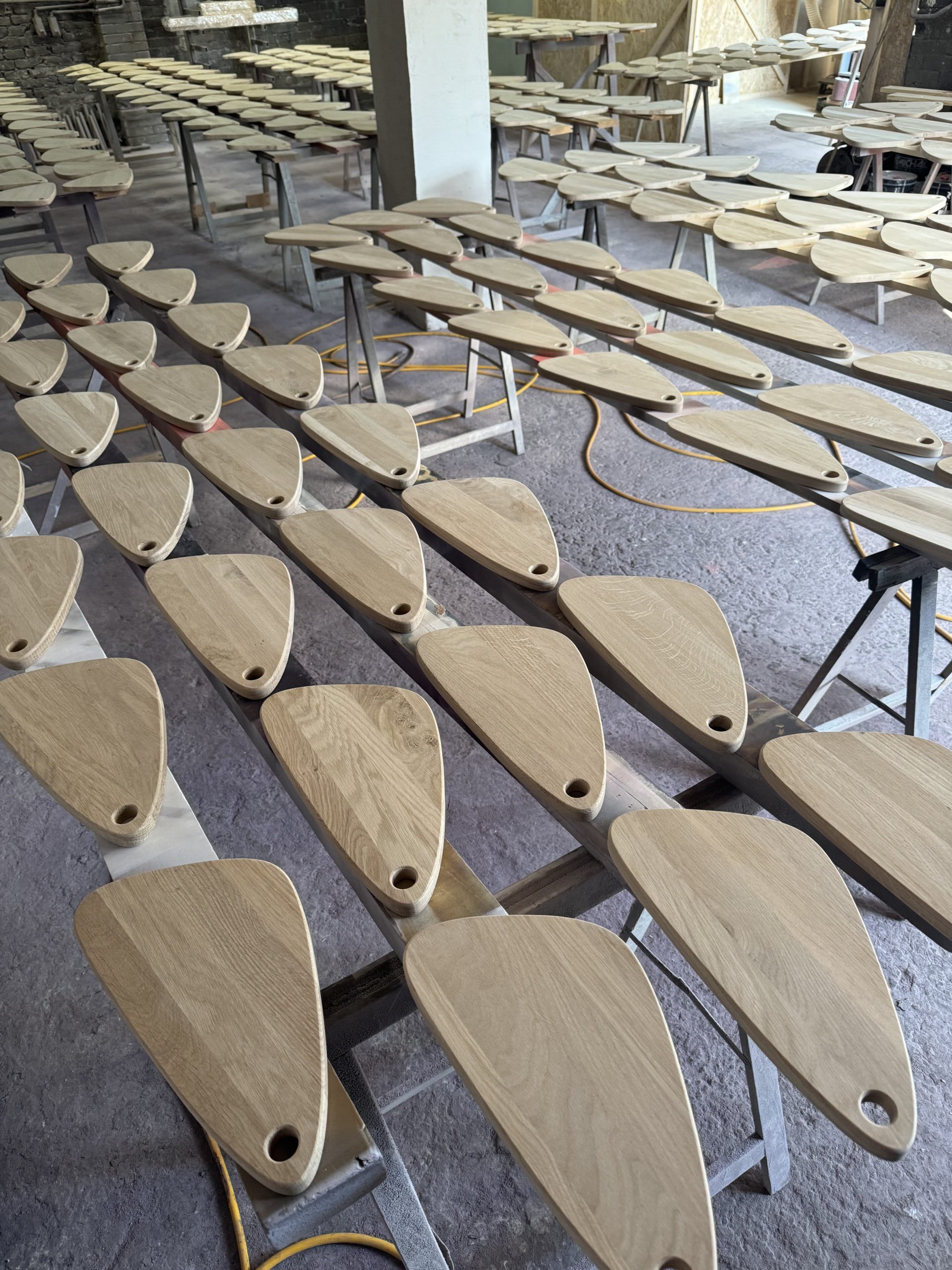 Nietypowe projekty stolarskie Warszawa