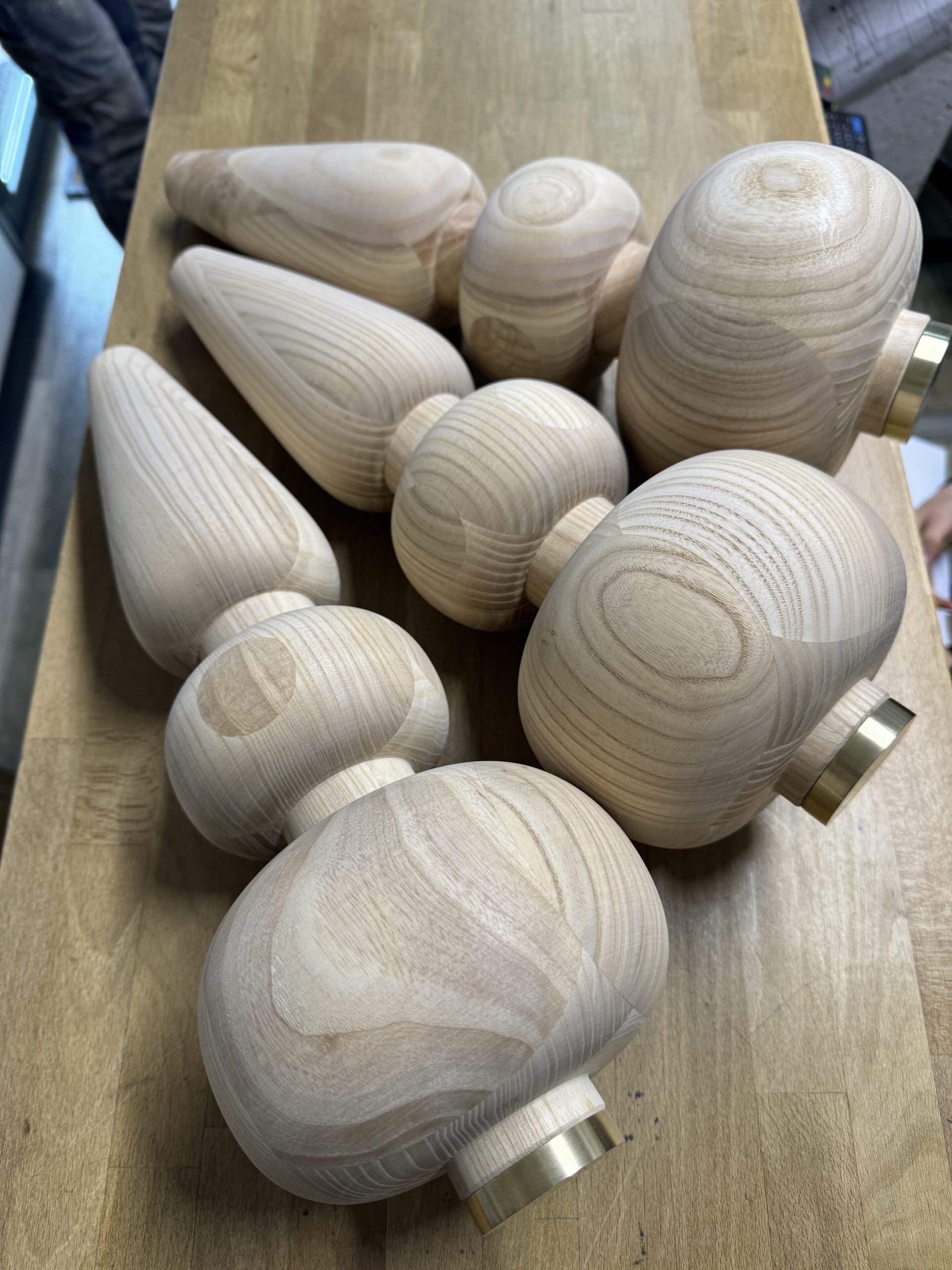 Okrągła noga drewniana toczona