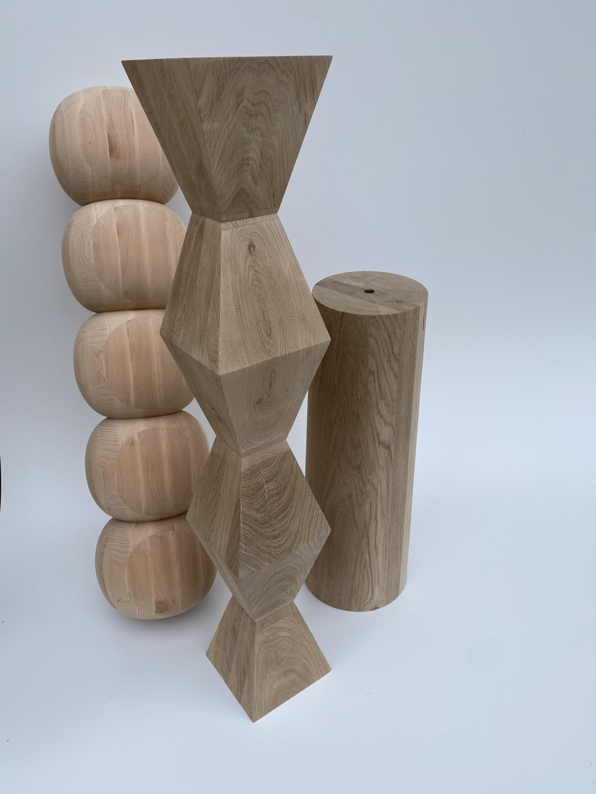 Masywna noga toczona dębowa