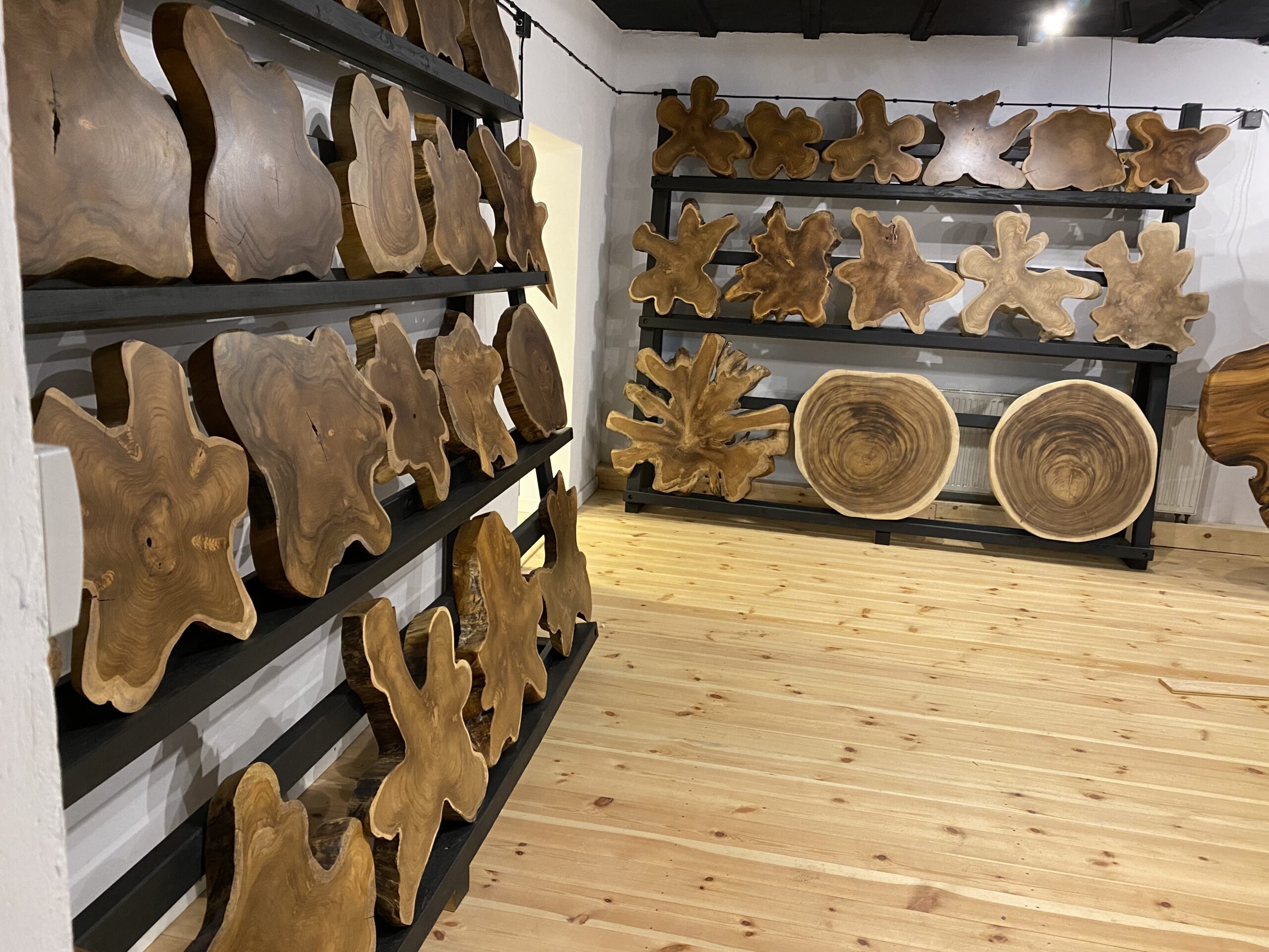 Plaster drewna egzotycznego – naturalny blat.