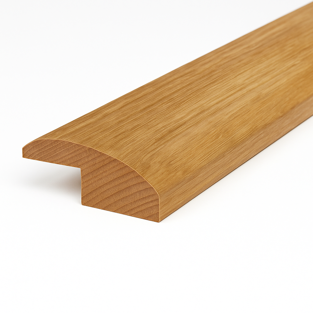 Drewniany próg do wyrównania różnic poziomów podłogi.