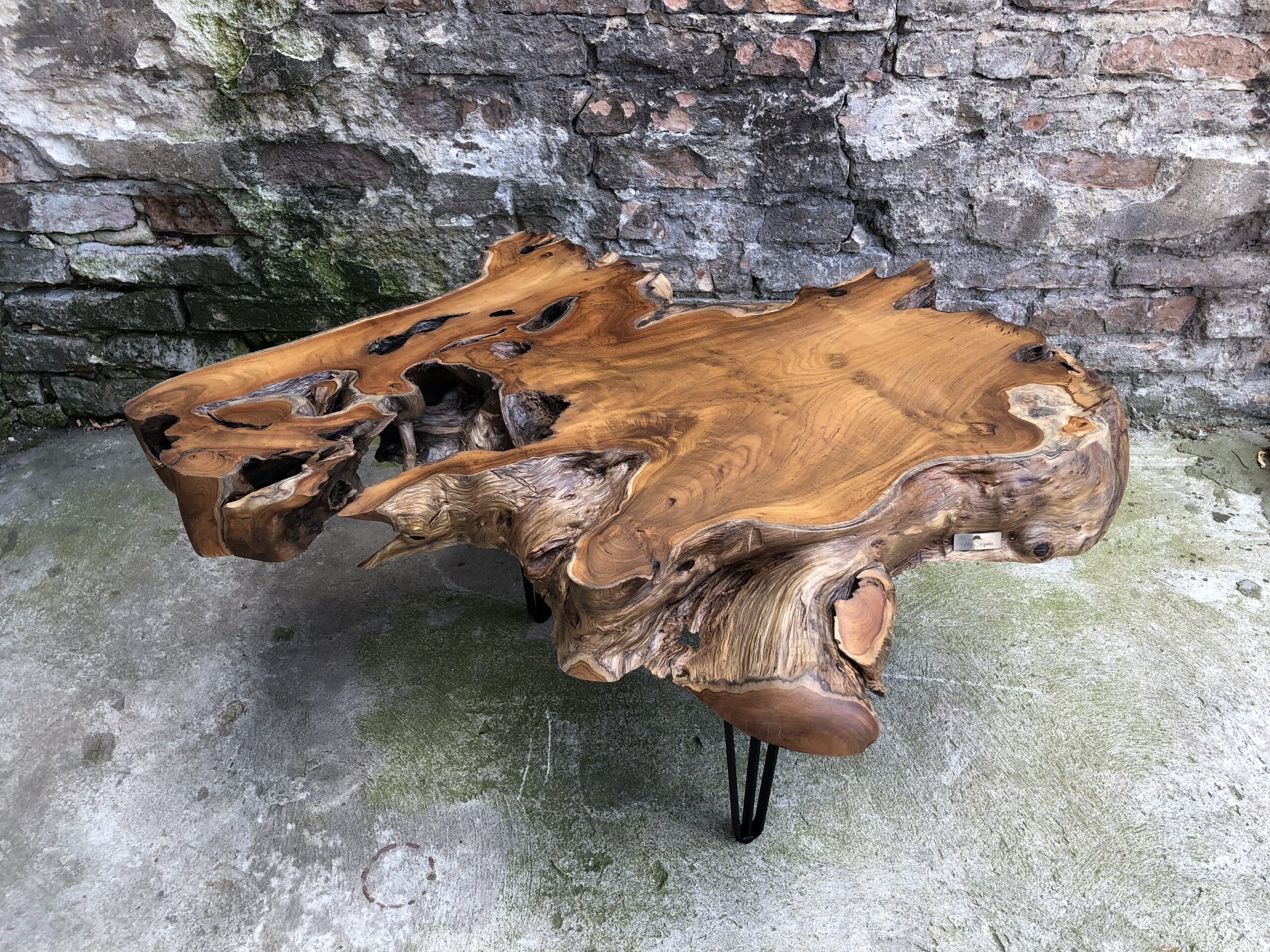 Stół egzotyczny premium – luksusowe drewno.