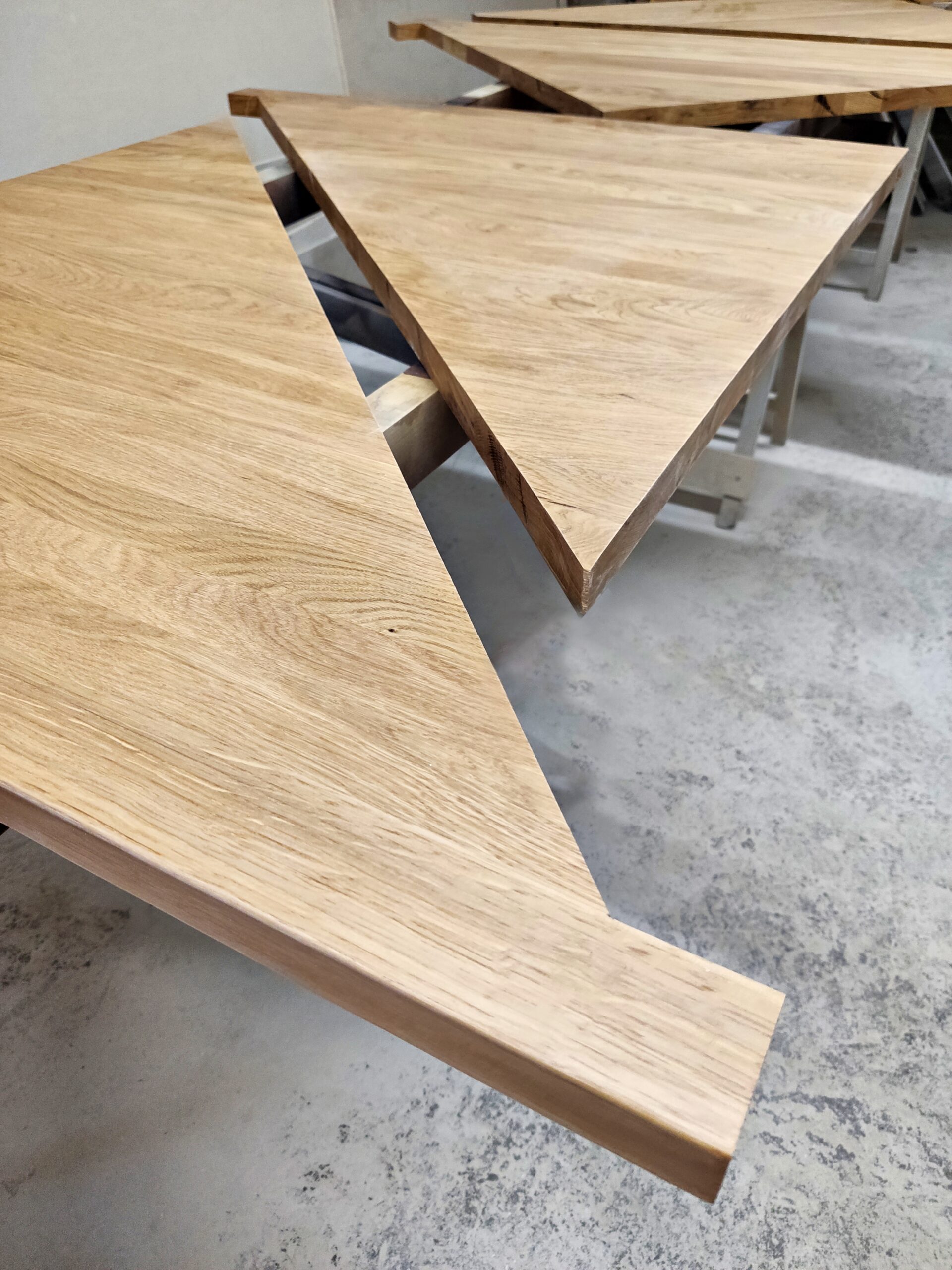 Stopień drewniany premium – drewno klasy A.