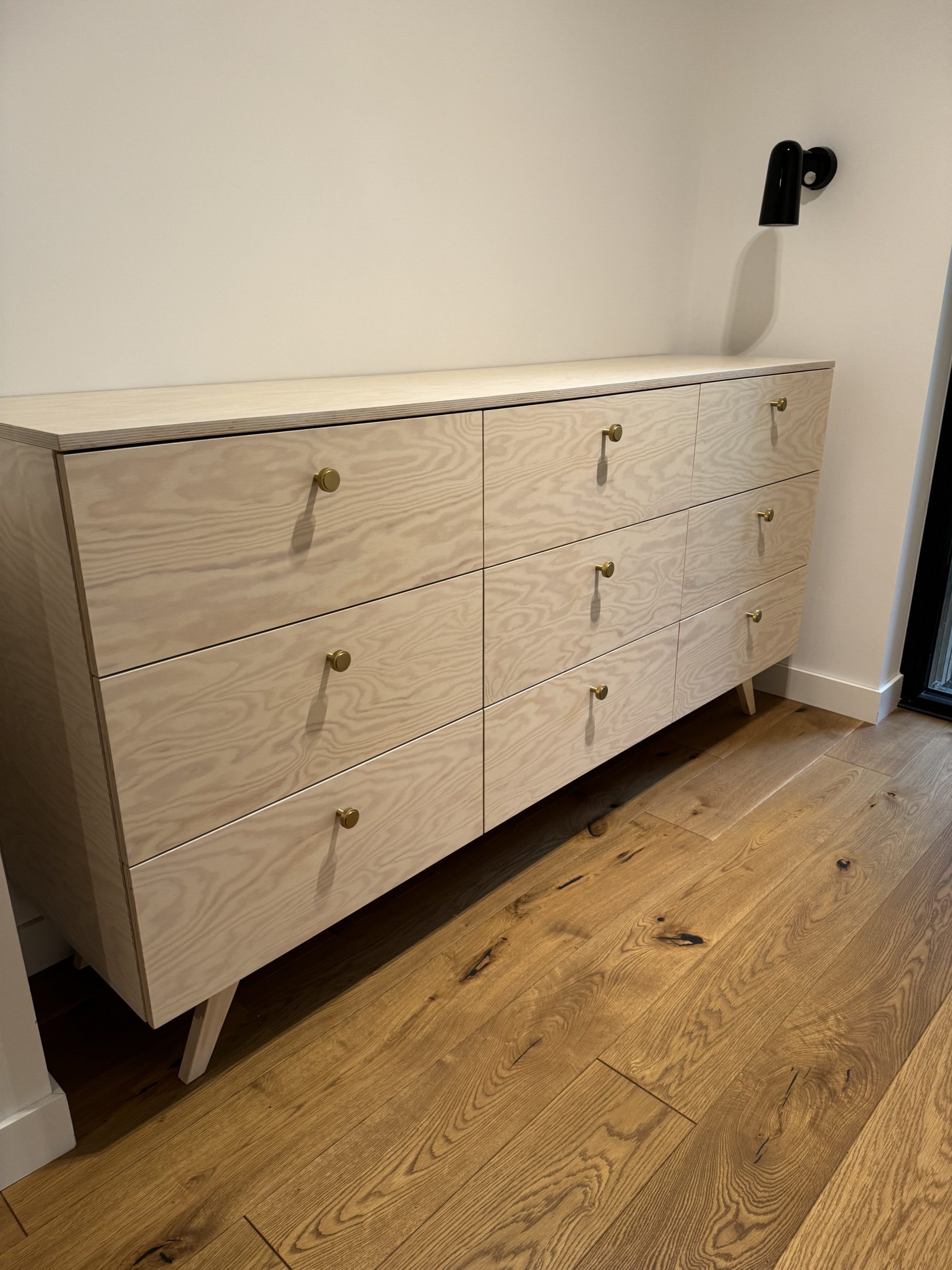 Szafy drewniane na wymiar Warszawa