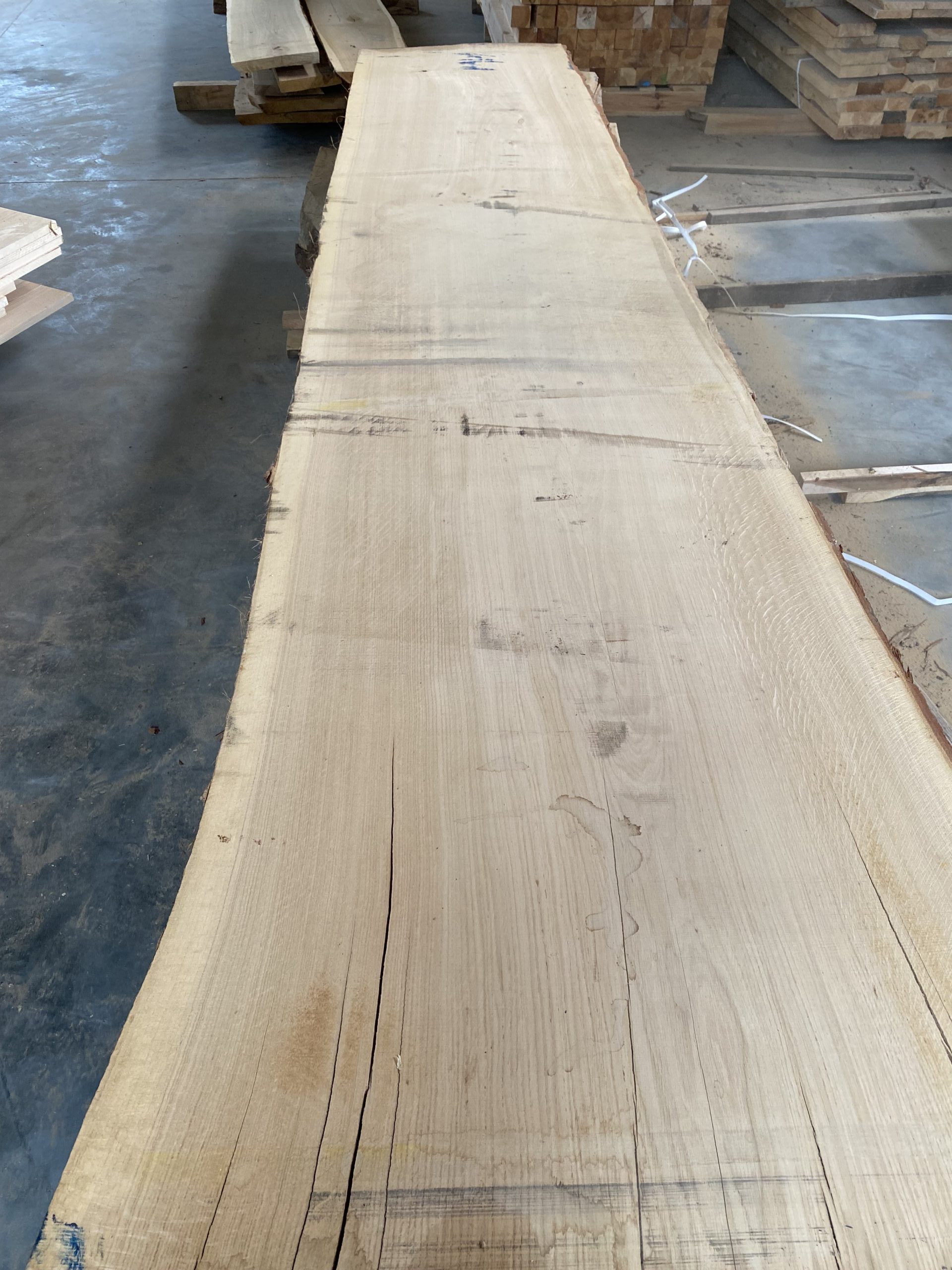 Tarcica sucha obrzynana – gotowa do produkcji.