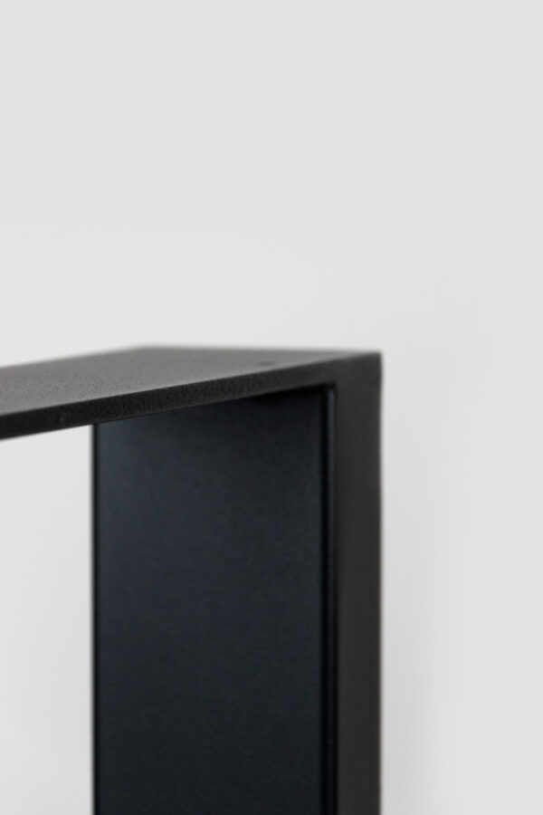 Metalowa podstawa ZIEMLA – stalowa, industrialna konstrukcja do stołu